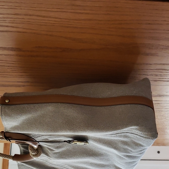 Michael Michael Kors Isla Ring shoulder Tote - Picture 7 of 10